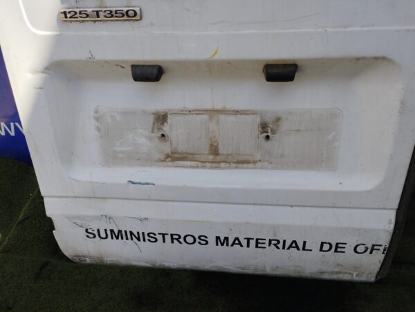 PUERTA TRASERA IZQUIERDA 99666