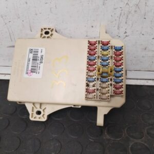CAJA RELES / FUSIBLES 111129