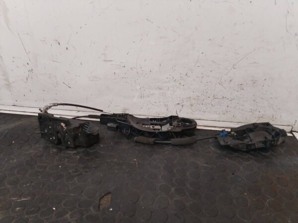 CERRADURA PUERTA DELANTERA IZQUIERDA 112326