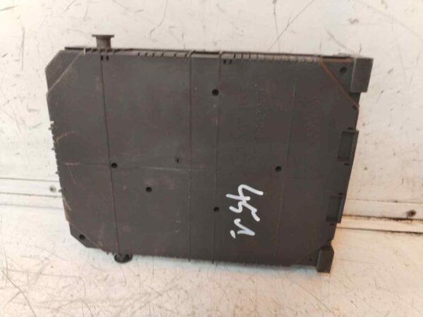 CAJA RELES / FUSIBLES 116005