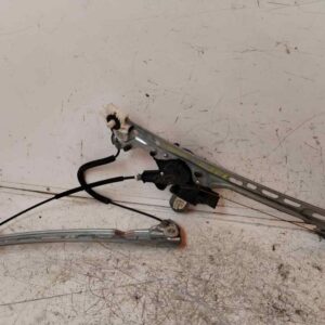 ELEVALUNAS DELANTERO DERECHO 116321