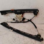 ELEVALUNAS DELANTERO DERECHO 115994