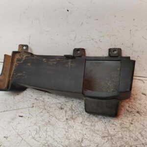 PUNTERA PARAGOLPES TRASERA DERECHA 116282