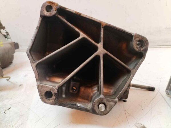 SOPORTE MOTOR 116079