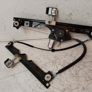 ELEVALUNAS DELANTERO DERECHO 116088