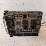 CAJA RELES / FUSIBLES 116204