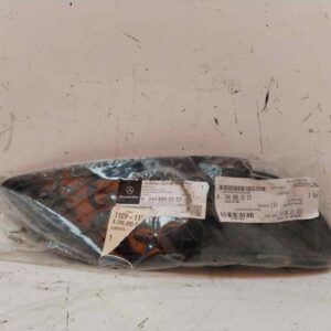 REJILLA PARAGOLPES IZQUIERDA 116820