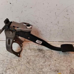 PEDAL EMBRAGUE 116806