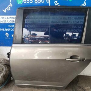 PUERTA TRASERA IZQUIERDA 116876