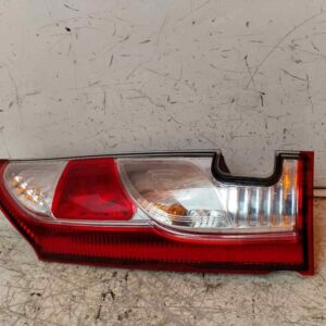 PILOTO TRASERO DERECHO 116700