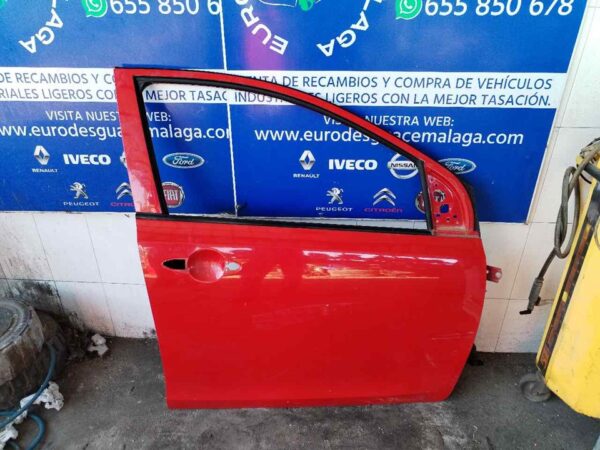 PUERTA DELANTERA DERECHA 116824