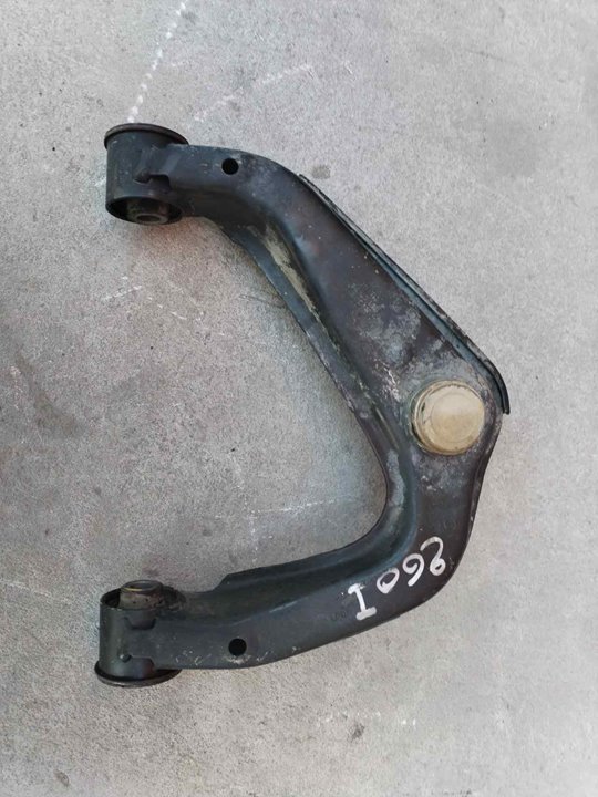 BRAZO SUSPENSION DELANTERO IZQUIERDO 116748