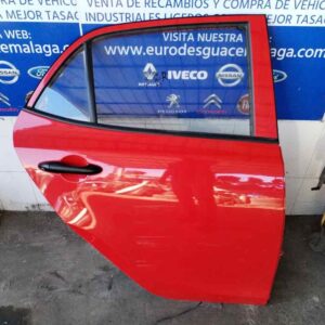 PUERTA TRASERA DERECHA 116827