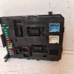 CAJA RELES / FUSIBLES 115378