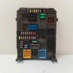 CAJA RELES / FUSIBLES 118191