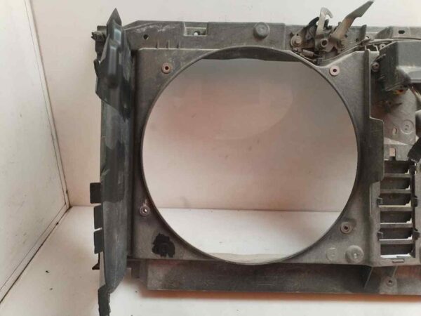 CALANDRA DELANTERA DE RADIADOR 119820