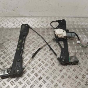 ELEVALUNAS DELANTERO DERECHO 119187