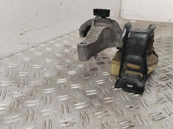 SOPORTE MOTOR 118918