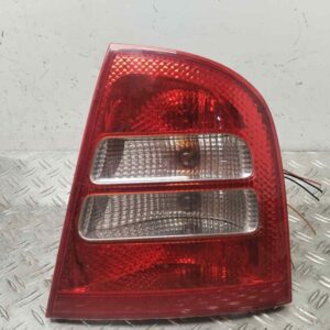 PILOTO TRASERO DERECHO 118950