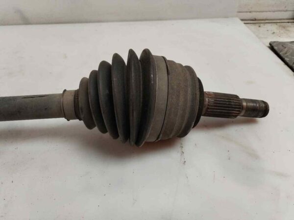 TRANSMISION DELANTERA IZQUIERDA 119738