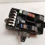 CAJA RELES / FUSIBLES 120134