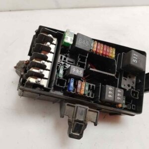 CAJA RELES / FUSIBLES 120134