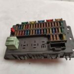 CAJA RELES / FUSIBLES 120314