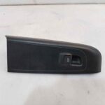 MANDO ELEVALUNAS DELANTERO DERECHO 121343