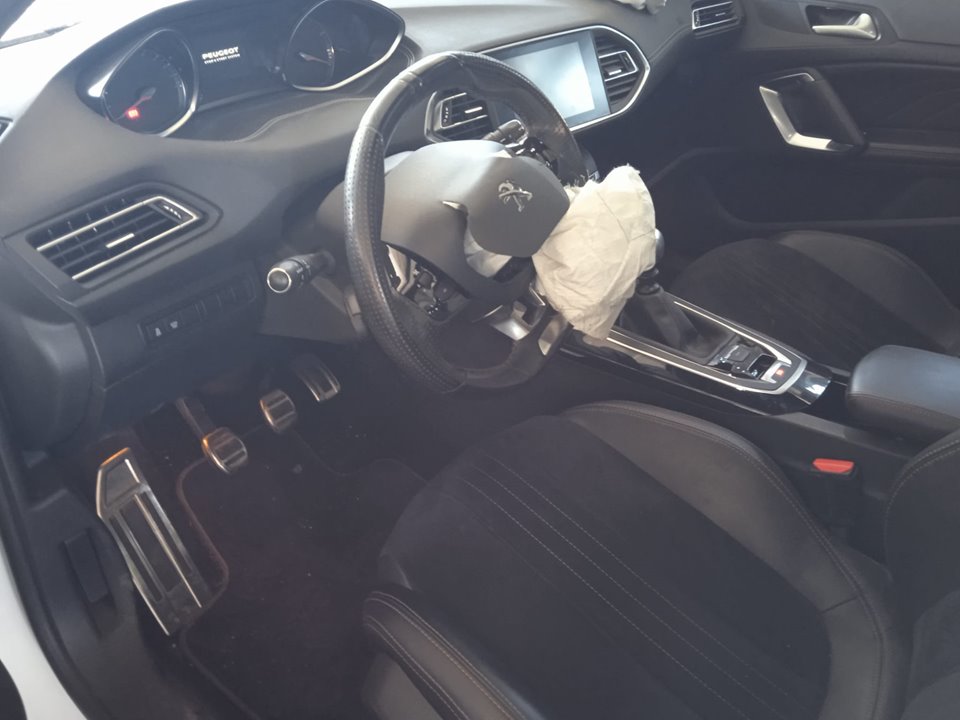PEUGEOT 308 del 2015