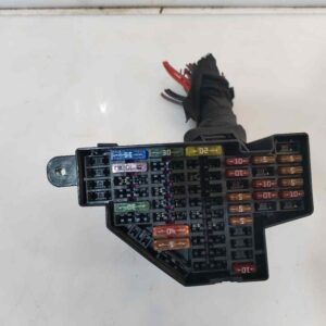 CAJA RELES / FUSIBLES 121425