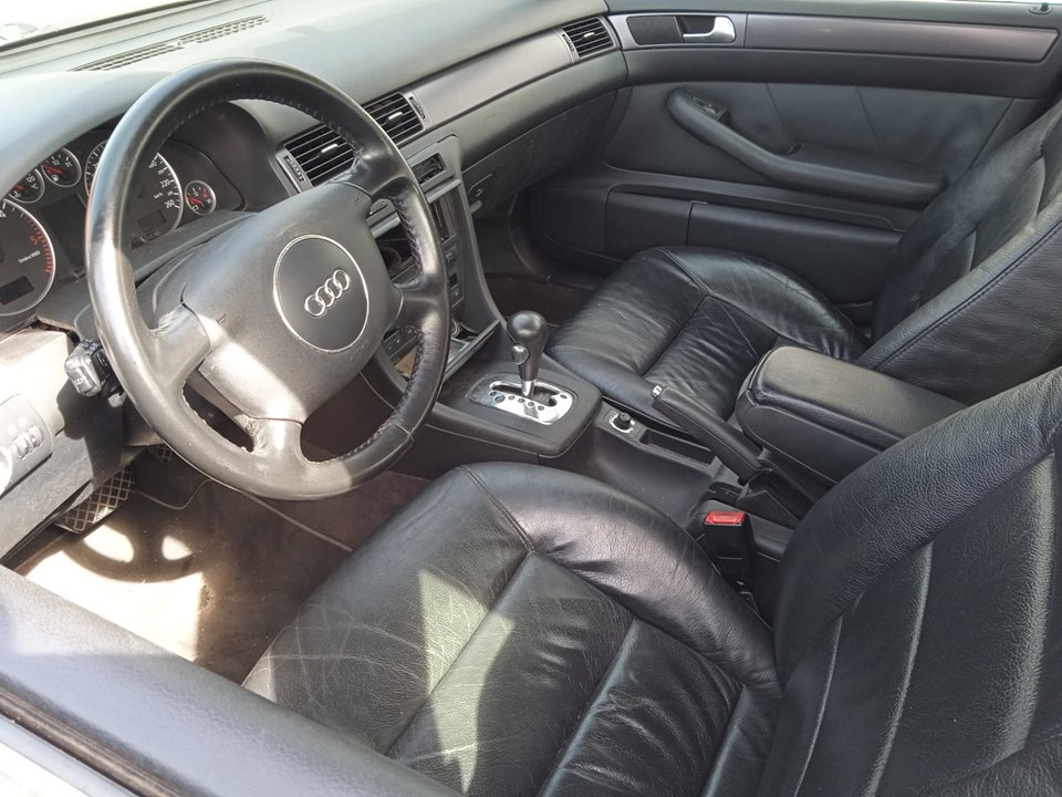 AUDI A6 AVANT (4B5) del 2004