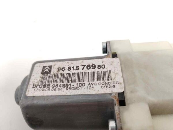 MOTOR ELEVALUNAS DELANTERO IZQUIERDO 121760