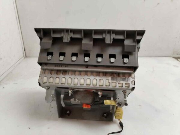 AIRBAG DELANTERO DERECHO 121240