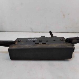 CAJA RELES / FUSIBLES 121446