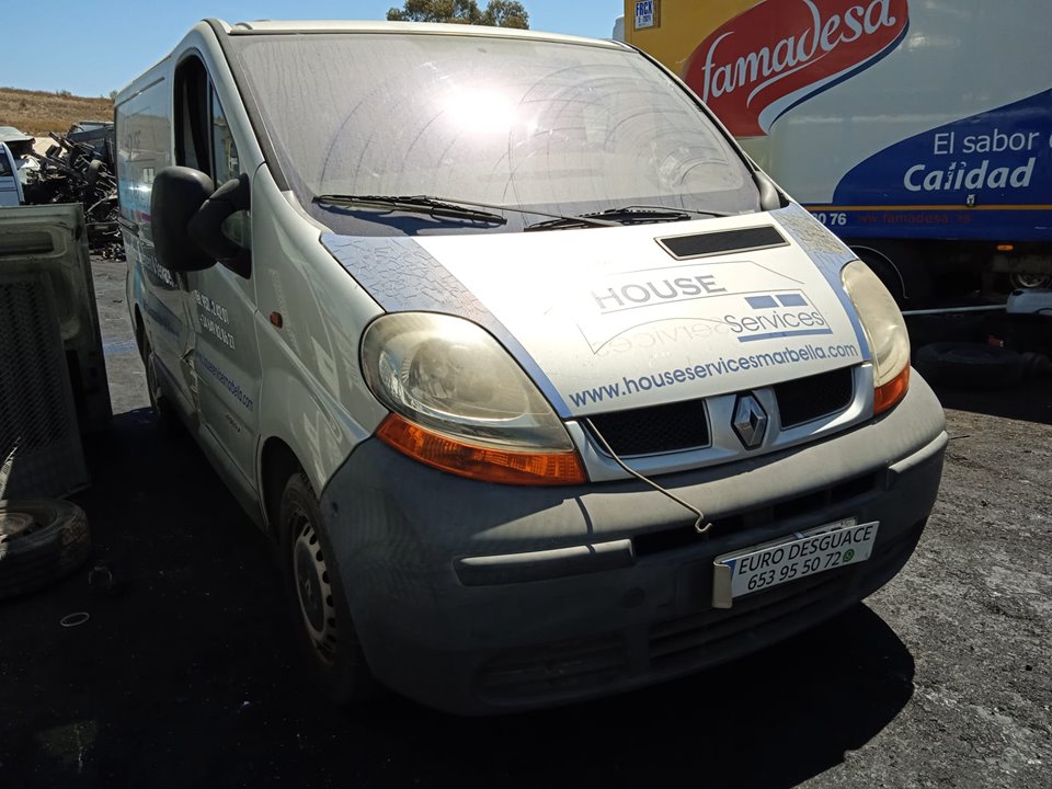 RENAULT TRAFIC II COMBI del 2002