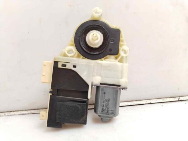 MOTOR ELEVALUNAS DELANTERO IZQUIERDO 121760