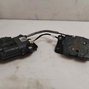 CERRADURA MALETERO / PORTON 121850