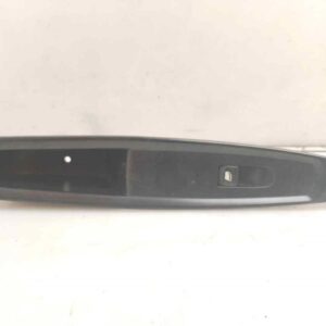 MANDO ELEVALUNAS DELANTERO DERECHO 121774