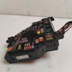 CAJA RELES / FUSIBLES 121844