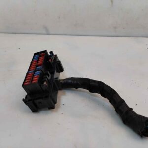 CAJA RELES / FUSIBLES 121256