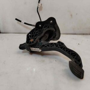 PEDAL EMBRAGUE 121556
