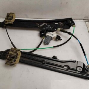 ELEVALUNAS DELANTERO DERECHO 121100