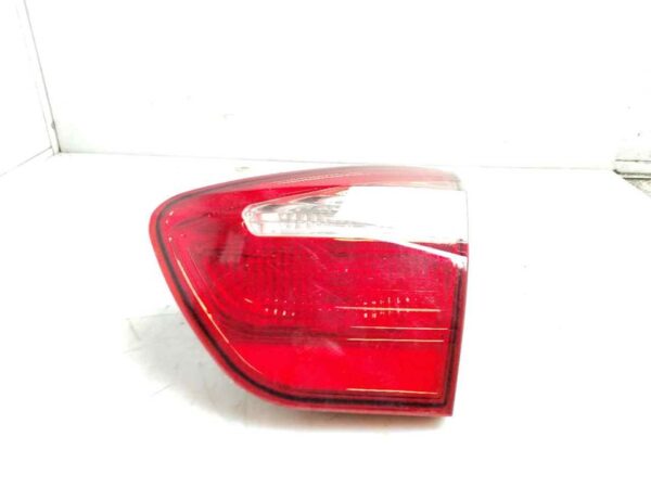 PILOTO TRASERO DERECHO INTERIOR 122746