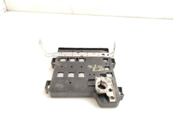 CAJA RELES / FUSIBLES 122864