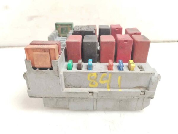 CAJA RELES / FUSIBLES 122542