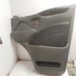 GUARNECIDO PUERTA DELANTERA DERECHA 122518