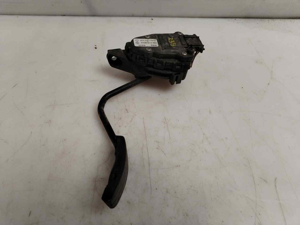 PEDAL ACELERADOR 123139