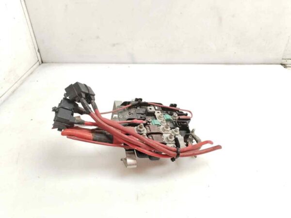 CAJA RELES / FUSIBLES 122901