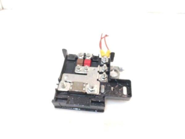 CAJA RELES / FUSIBLES 122988