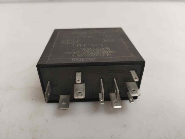 CAJA RELES / FUSIBLES 123174